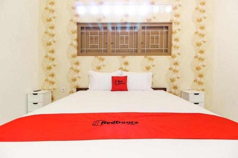 Hotel Reddoorz Near Rs Sarjito